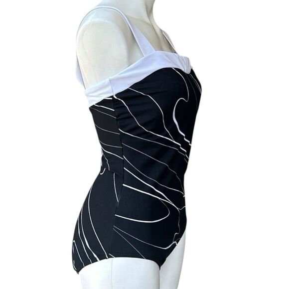 Miraclesuit Xtra Lift Black with White Geo Lines 1 Piece Slimming Swimsuit Sz 18 - Picture 2 of 9